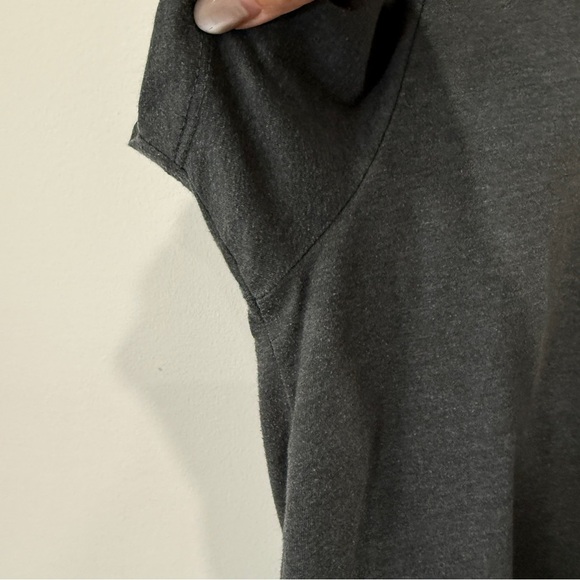 J. Crew Men's Slim Washed Gray V-Neck Shirt Size L - Picture 6 of 17